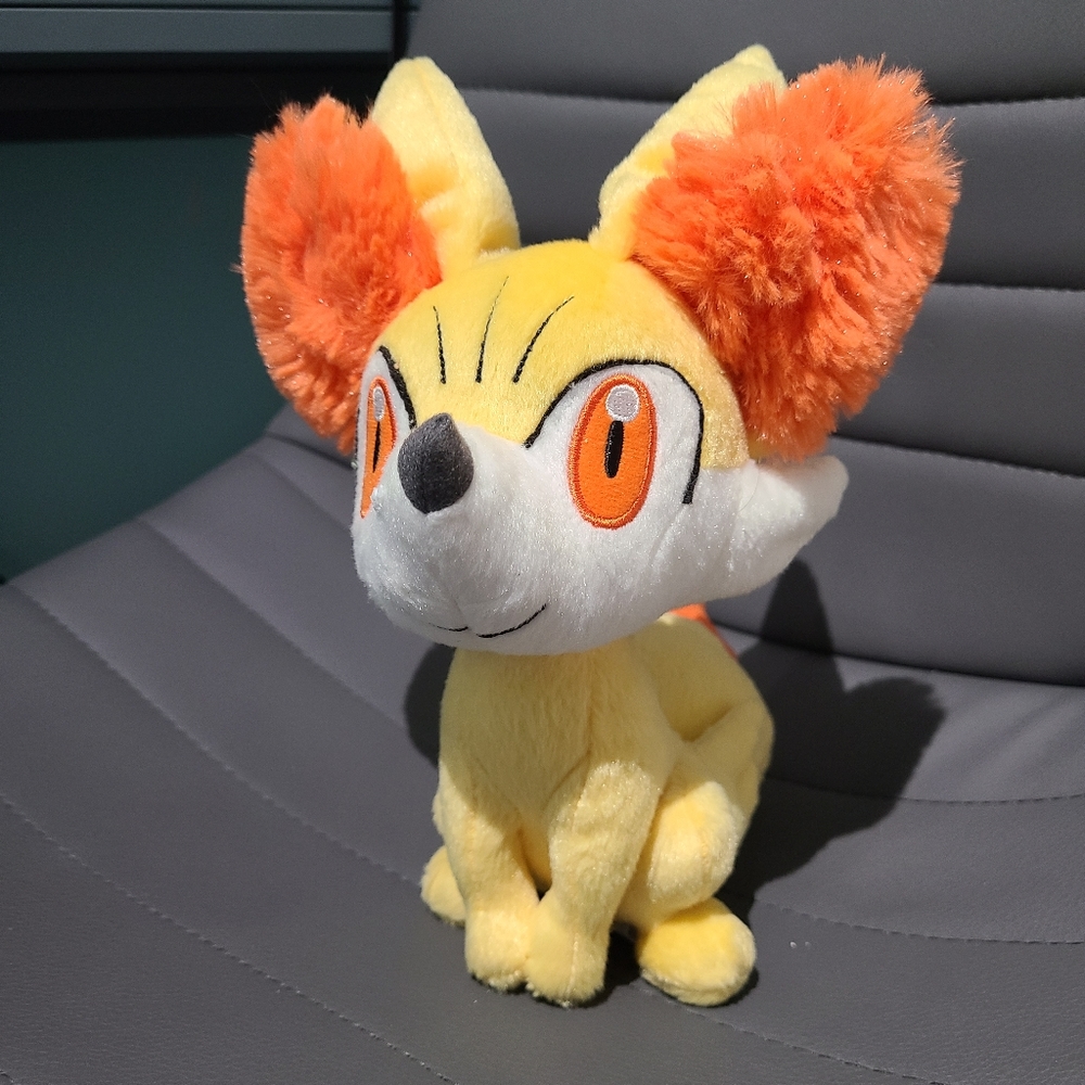 TOMY Pokemon Fennekin Plush